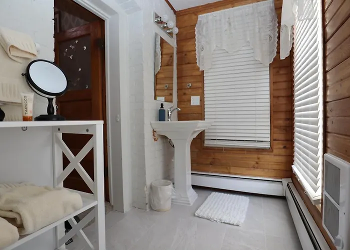 Cloran Mansion 3*