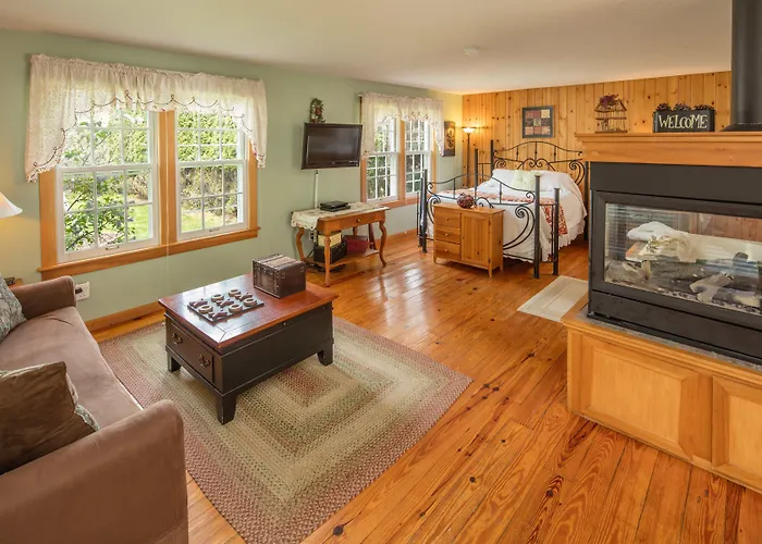 Cloran Mansion Bed & Breakfast