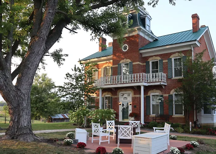 Cloran Mansion 3*