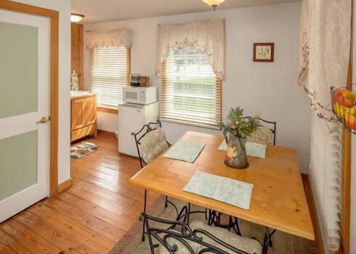 Cloran Mansion Bed & Breakfast